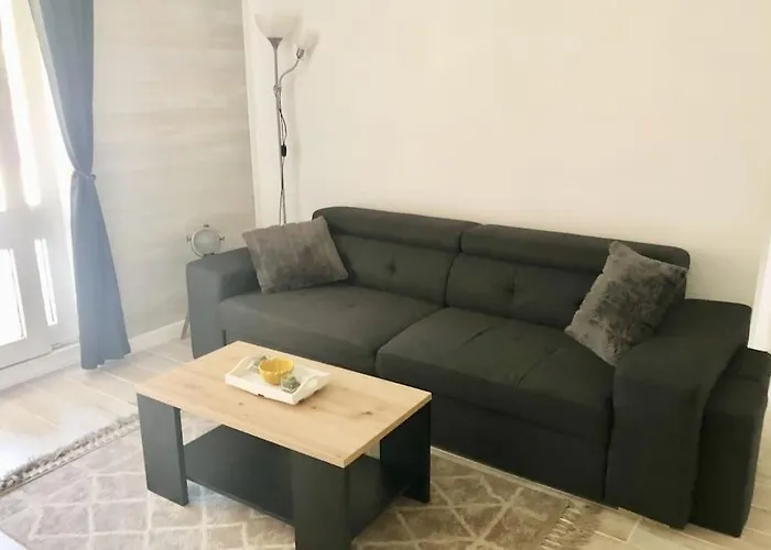 Golf Cyprien Ground Floor 2 Bedrooms With Terrace *