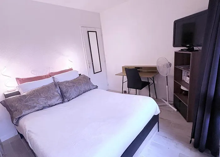 Golf Cyprien Ground Floor 2 Bedrooms With Terrace