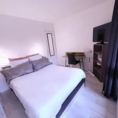 Golf Cyprien Ground Floor 2 Bedrooms With Terrace